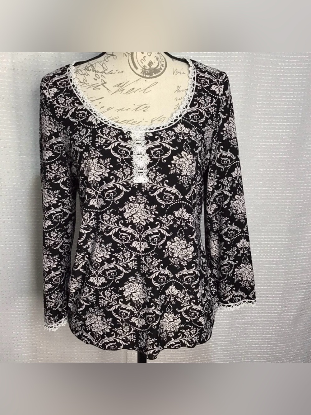 Delicates Pajama PJ Sleep Top shirt